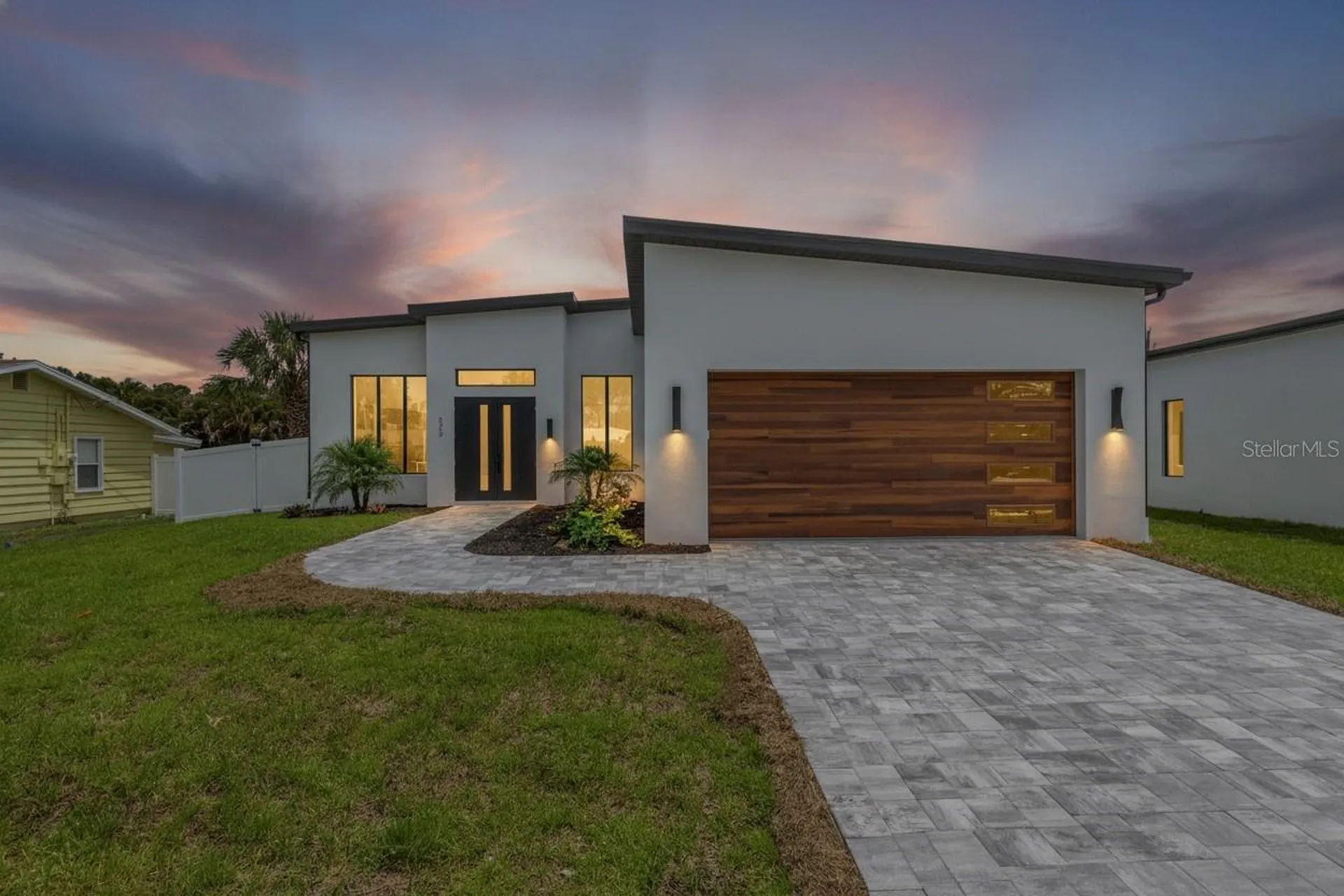 2069 Hibiscus Street Sarasota FL 34239
