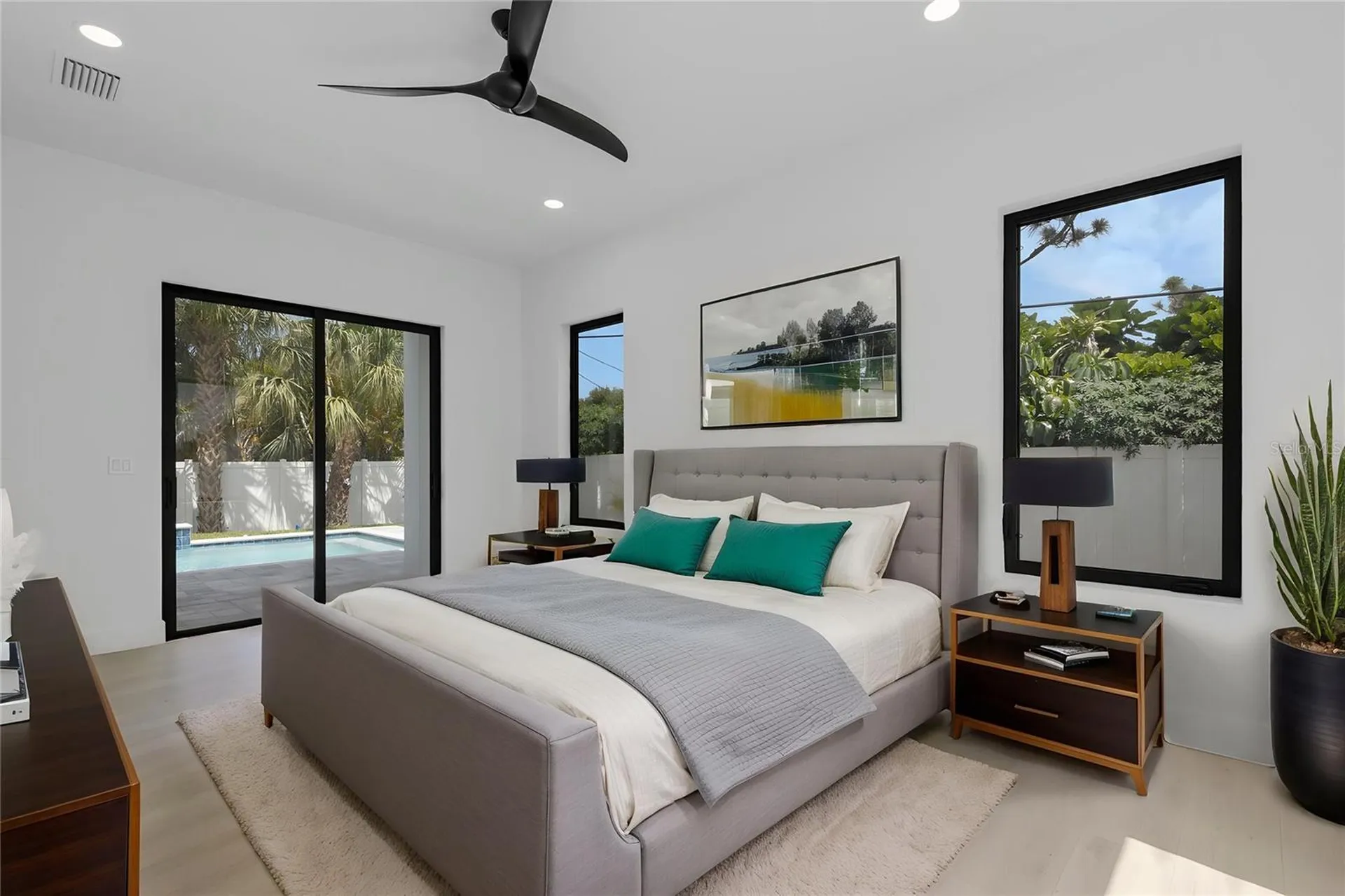 2069 Hibiscus Street Sarasota FL 34239