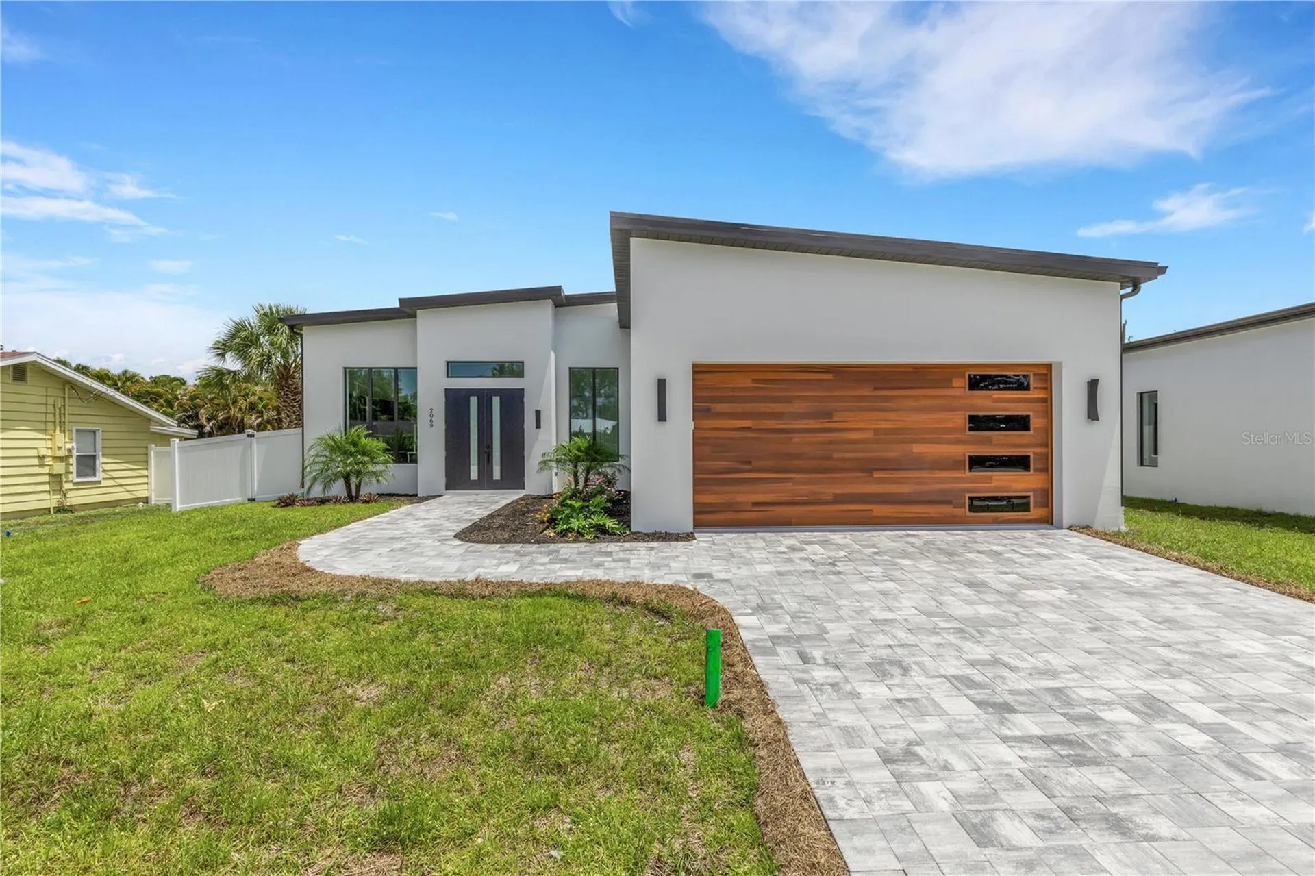 2069 Hibiscus Street Sarasota FL 34239