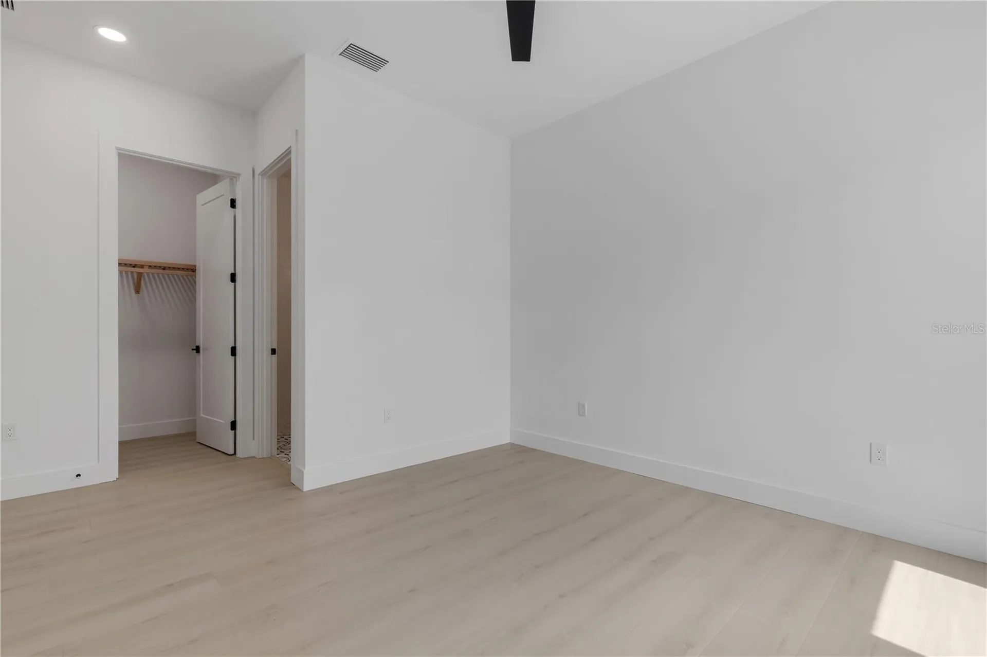2069 Hibiscus Street Sarasota FL 34239