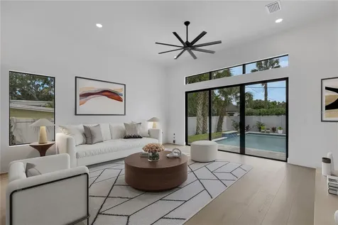 2069 Hibiscus Street Sarasota FL 34239