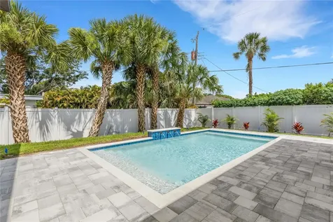 2069 Hibiscus Street Sarasota FL 34239