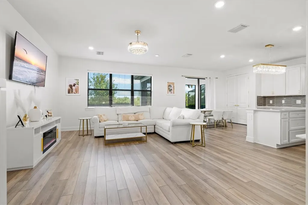 16235 Pine Mist Drive Bradenton FL 34211