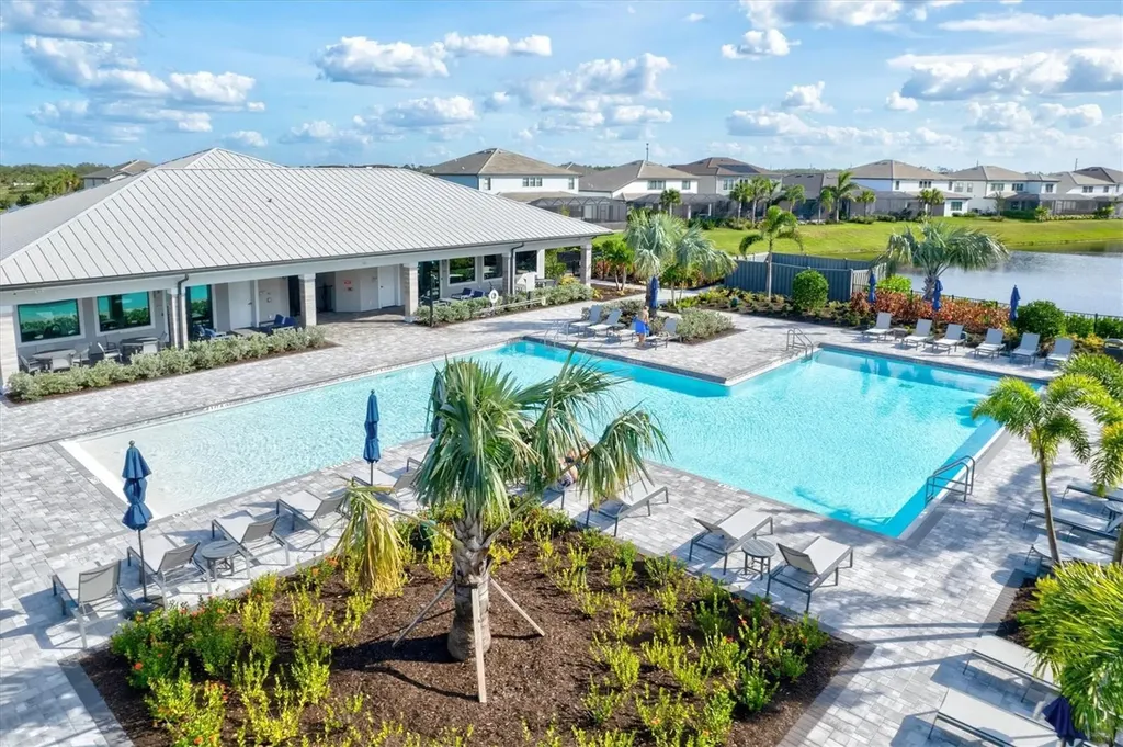 16235 Pine Mist Drive Bradenton FL 34211
