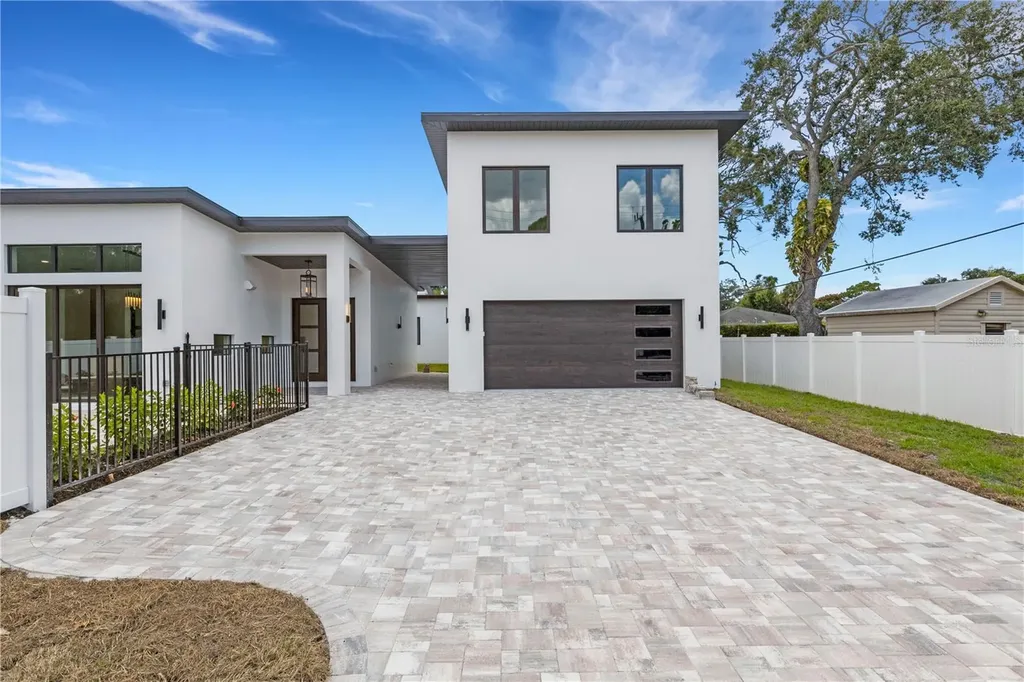 2079 Hibiscus Street Sarasota FL 34239