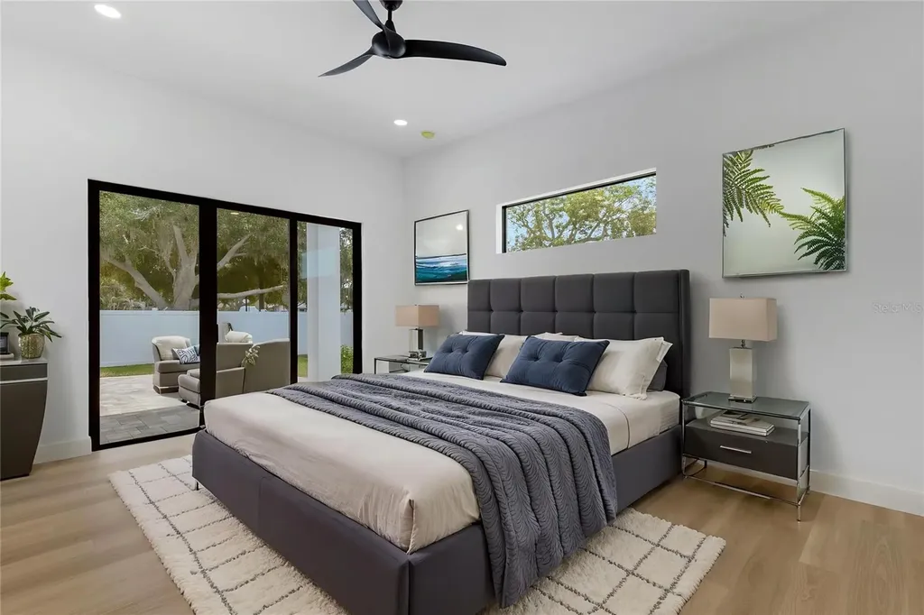 2079 Hibiscus Street Sarasota FL 34239