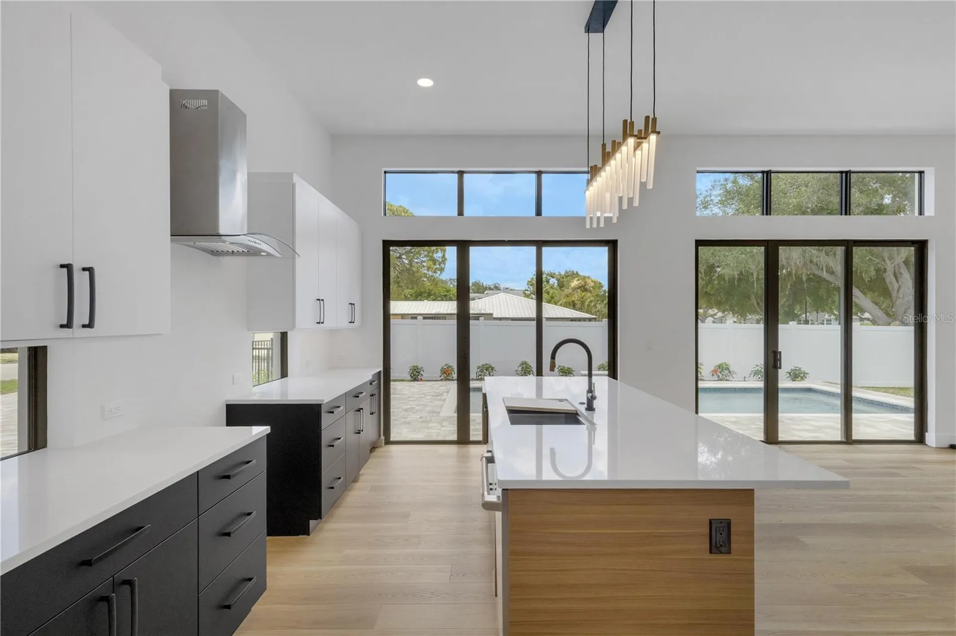 2079 Hibiscus Street Sarasota FL 34239