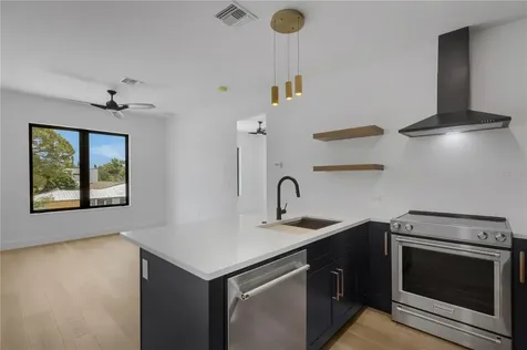 2079 Hibiscus Street Sarasota FL 34239