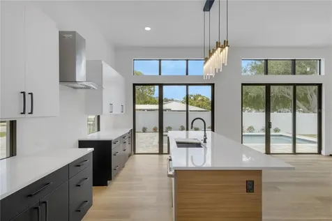 2079 Hibiscus Street Sarasota FL 34239