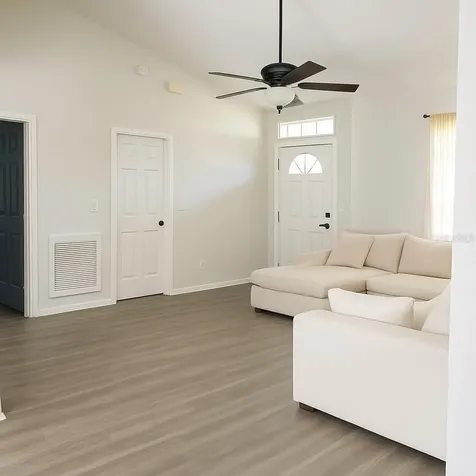 1293 Courtland Boulevard Deltona FL 32738