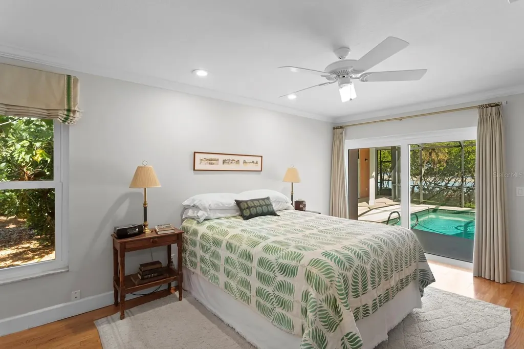 1501 75th Circle NE St Petersburg FL 33702