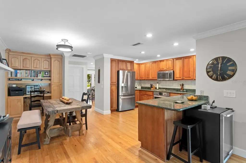1501 75th Circle NE St Petersburg FL 33702