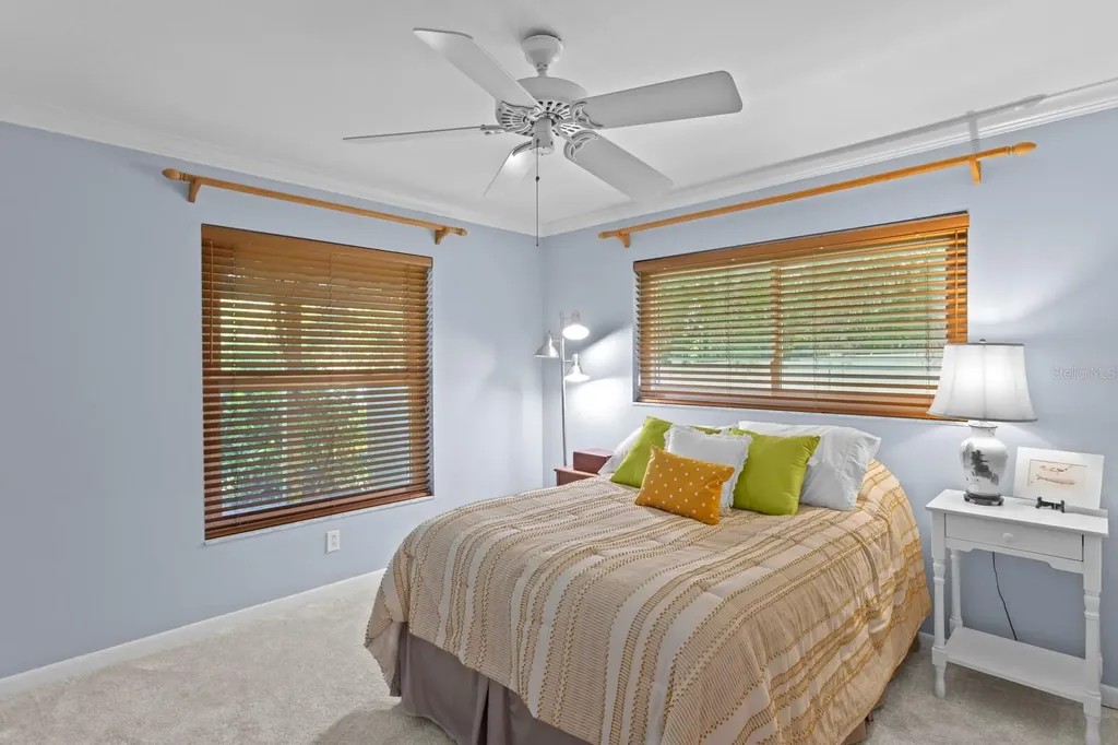 1501 75th Circle NE St Petersburg FL 33702