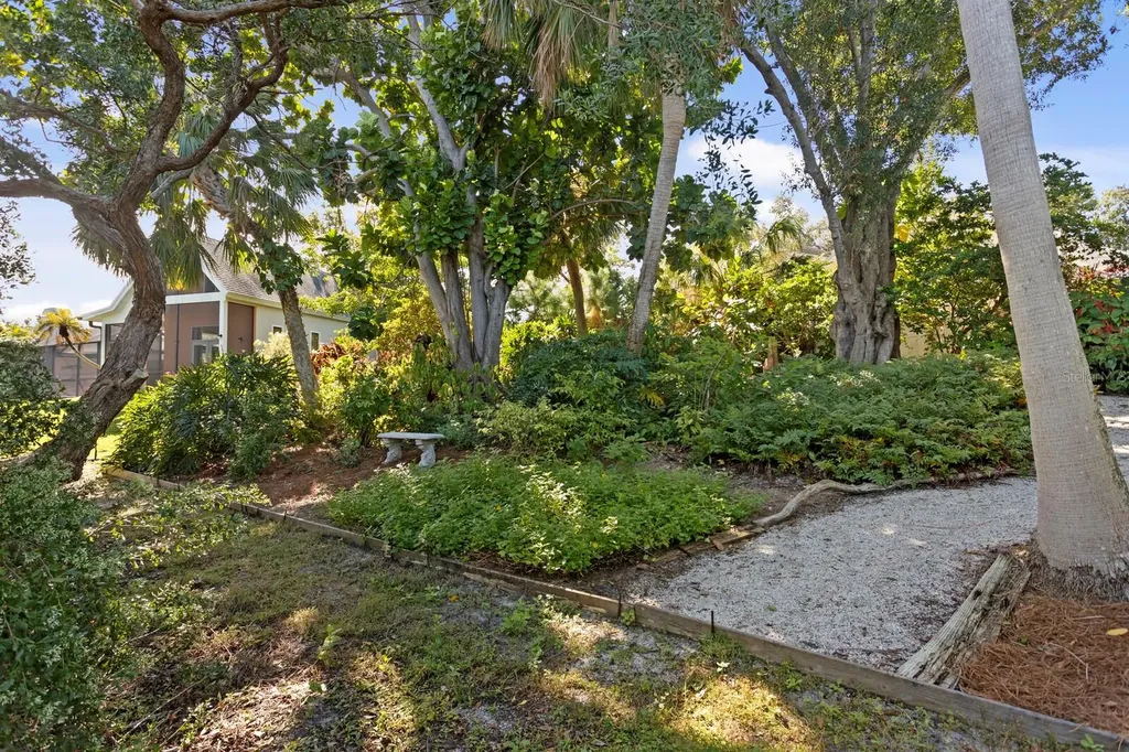 1501 75th Circle NE St Petersburg FL 33702