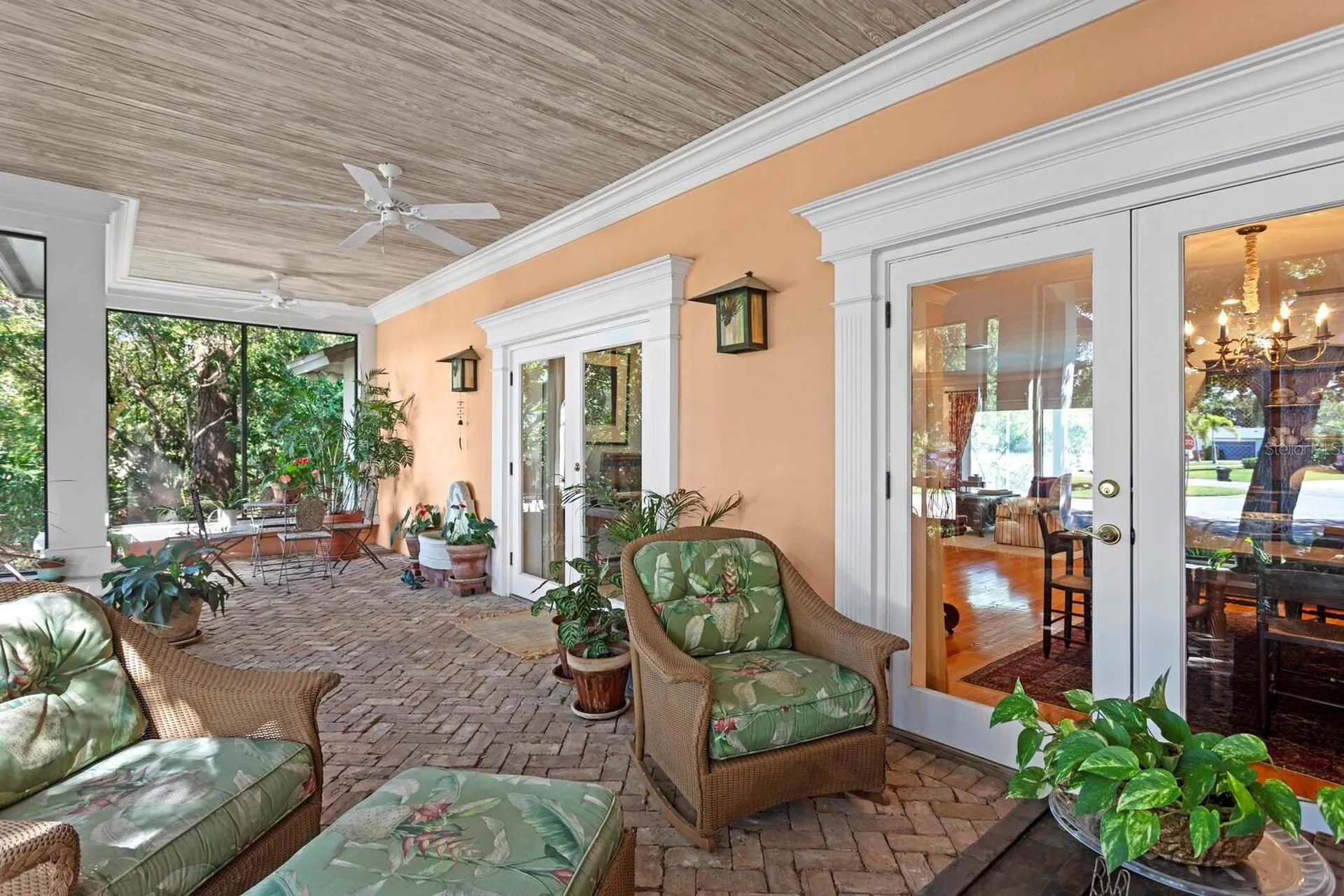 1501 75th Circle NE St Petersburg FL 33702