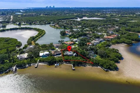 1501 75th Circle NE St Petersburg FL 33702