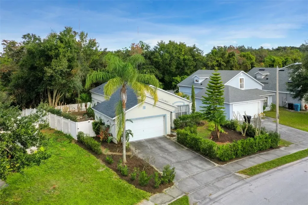 5121 Luna Negra Drive Orlando FL 32811
