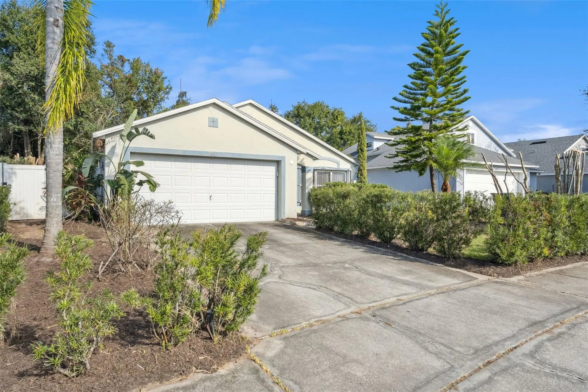 5121 Luna Negra Drive Orlando FL 32811