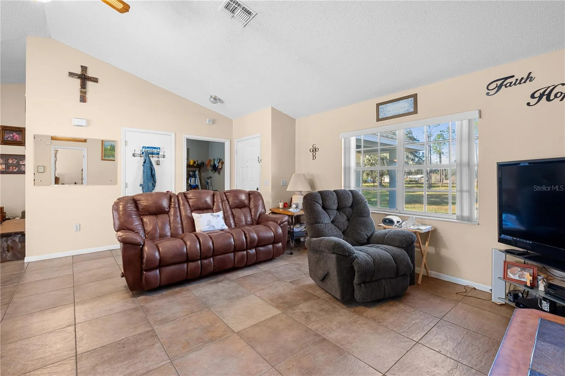 11704 Bur Mac Road Dade City FL 33525