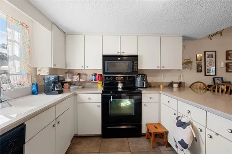 11704 Bur Mac Road Dade City FL 33525