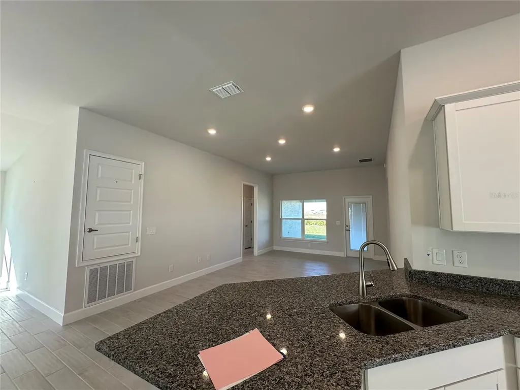 12543 NE 48th Terrace Oxford FL 34484