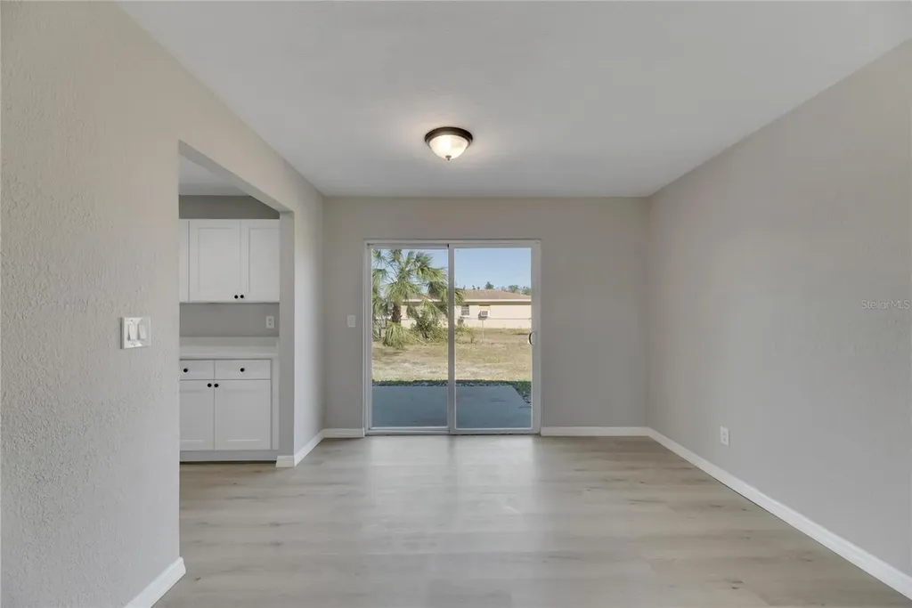 527 Fox Run Trail Apollo Beach FL 33572