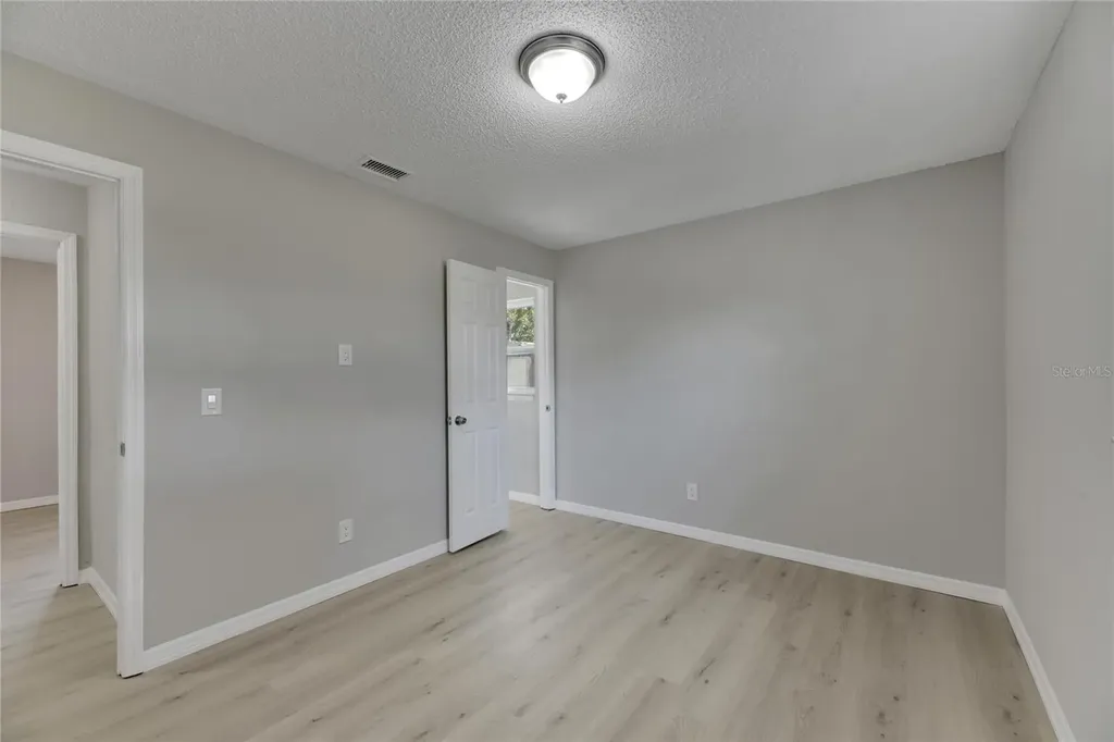 527 Fox Run Trail Apollo Beach FL 33572