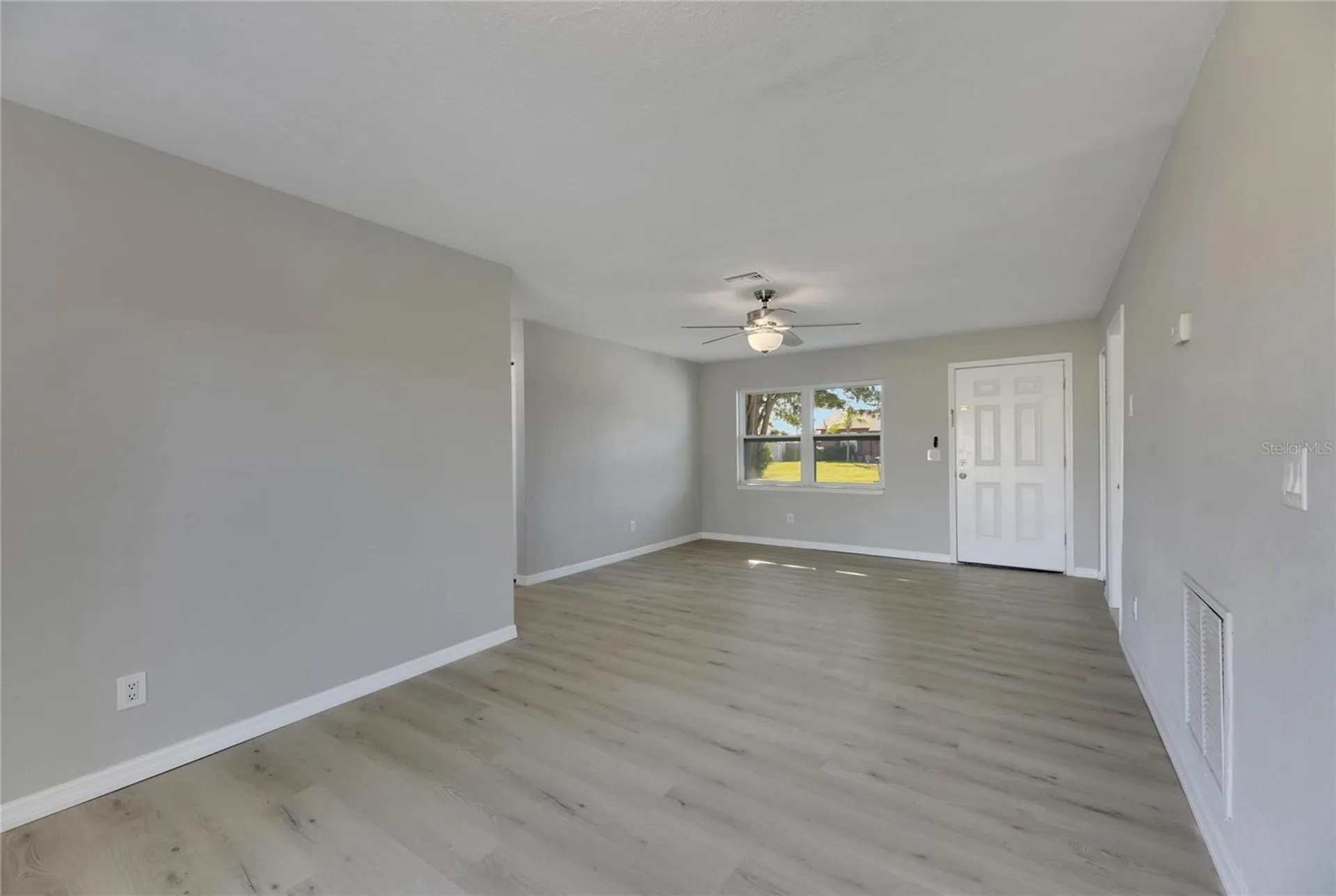 527 Fox Run Trail Apollo Beach FL 33572