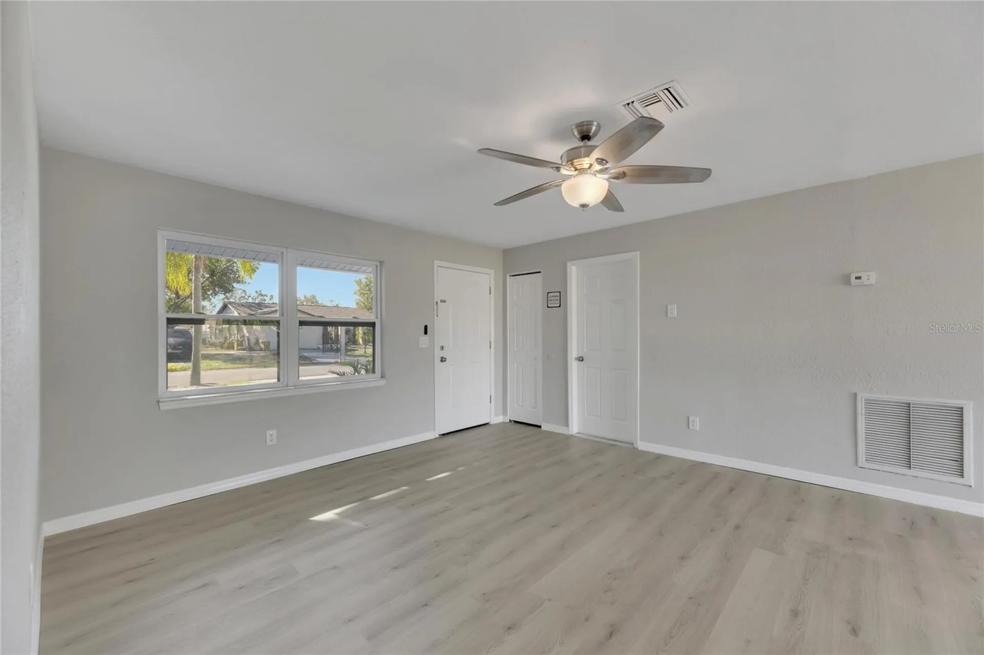 527 Fox Run Trail Apollo Beach FL 33572
