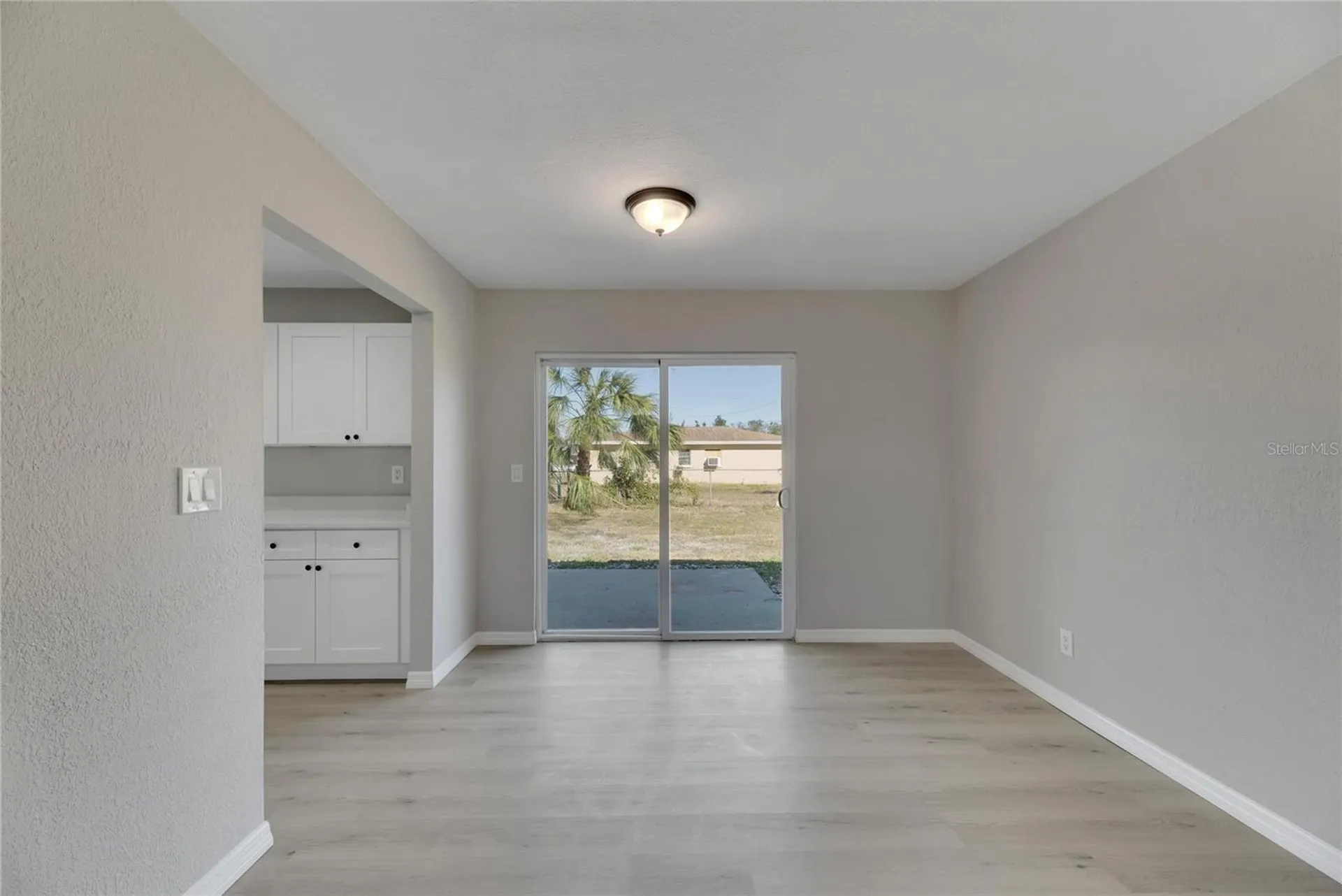 527 Fox Run Trail Apollo Beach FL 33572