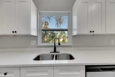 527 Fox Run Trail Apollo Beach FL 33572
