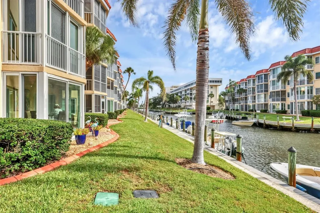 1250 N Portofino Drive Sarasota FL 34242