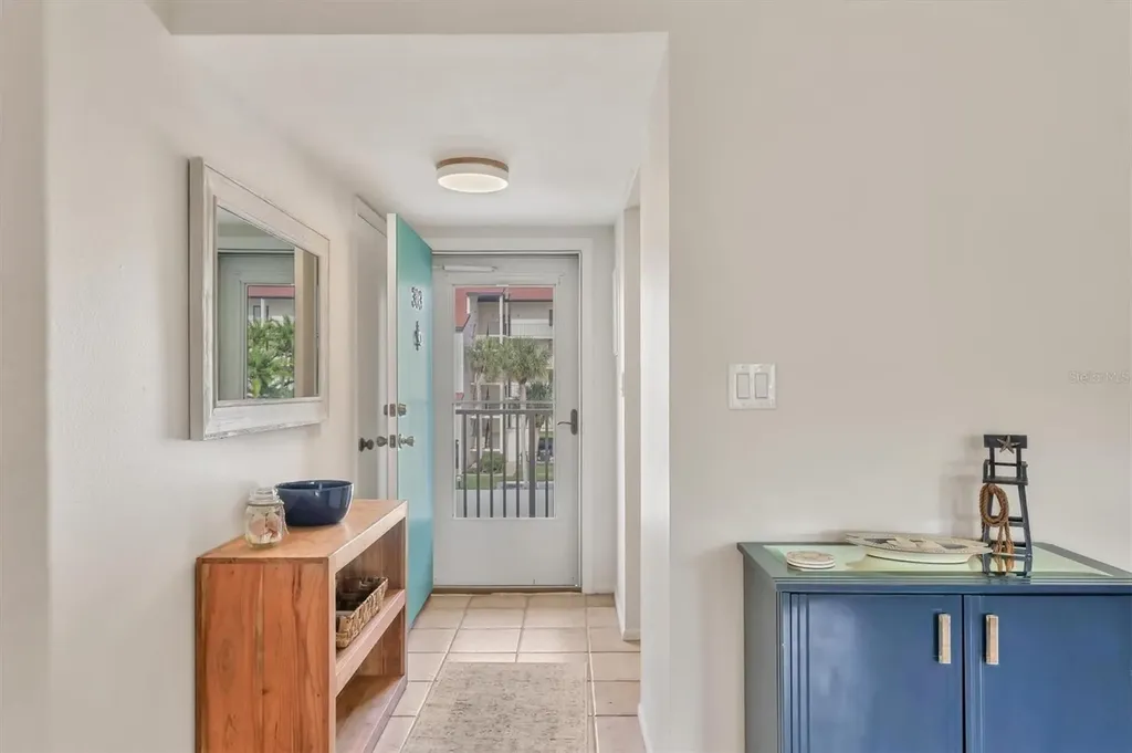1250 N Portofino Drive Sarasota FL 34242