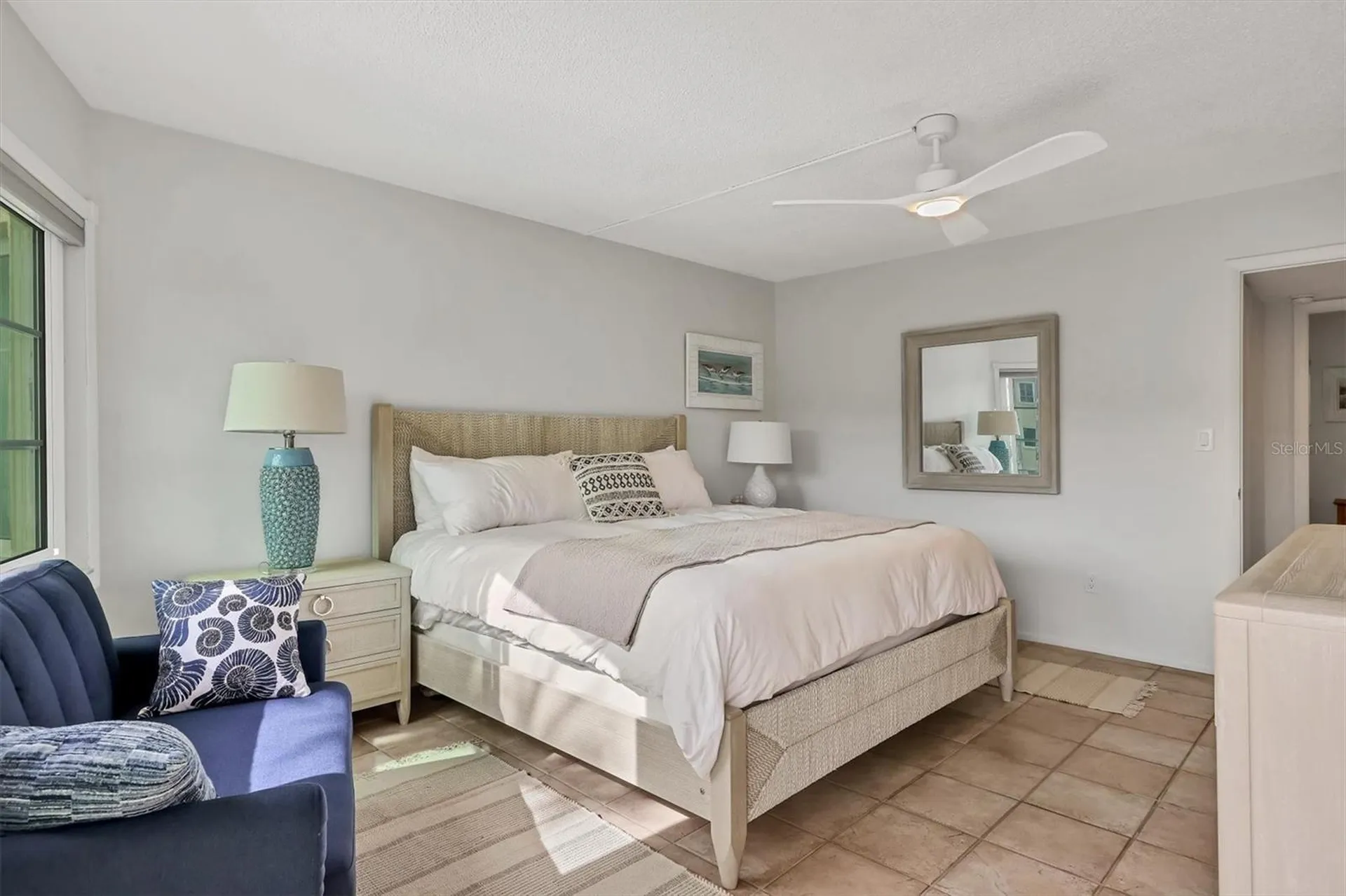 1250 N Portofino Drive Sarasota FL 34242