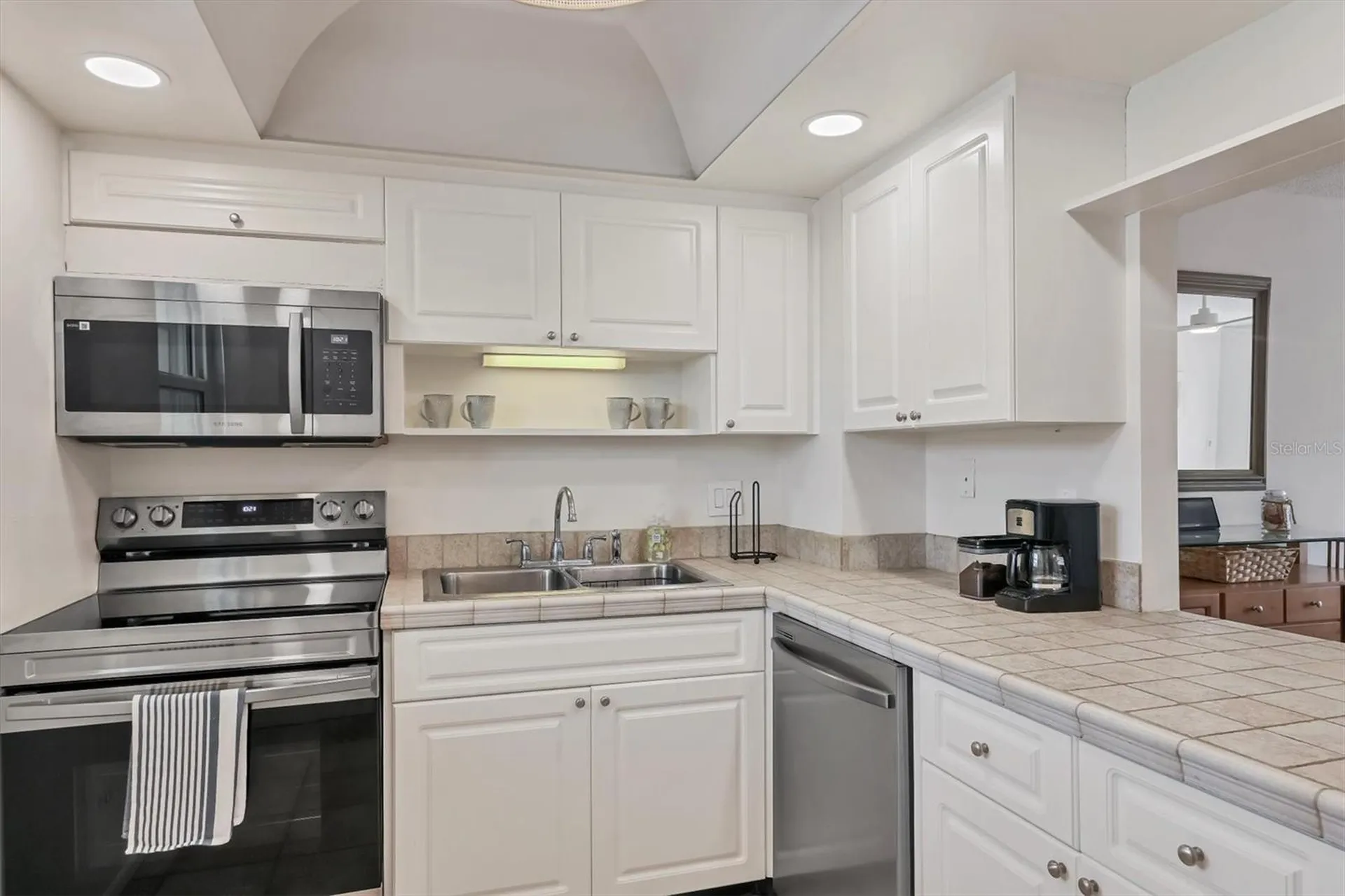 1250 N Portofino Drive Sarasota FL 34242