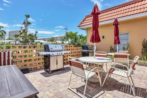 1250 N Portofino Drive Sarasota FL 34242