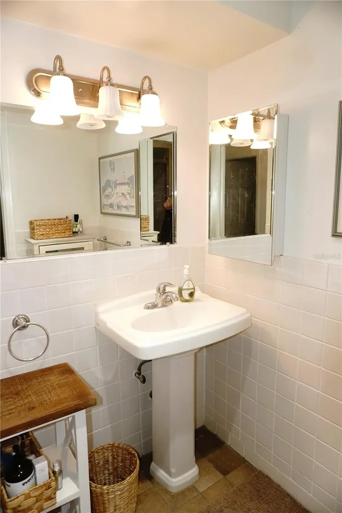 4312 Tahitian Gardens Circle Holiday FL 34691