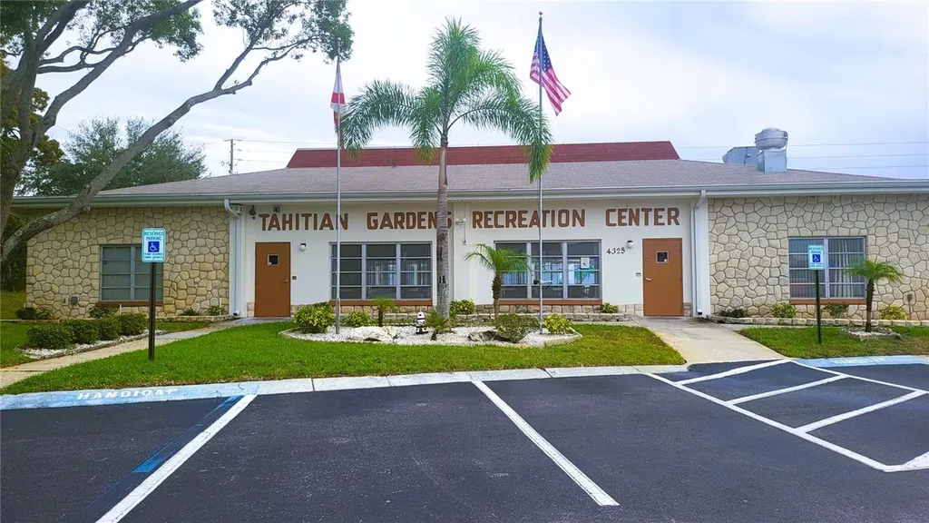 4312 Tahitian Gardens Circle Holiday FL 34691