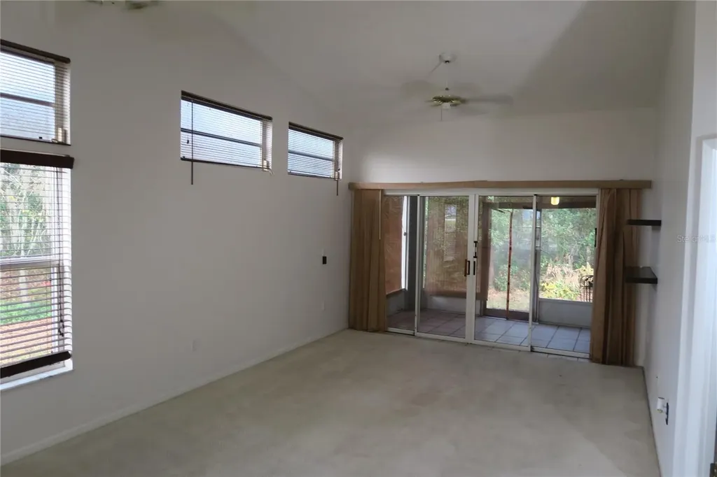 32512 Oak Park Drive Leesburg FL 34748