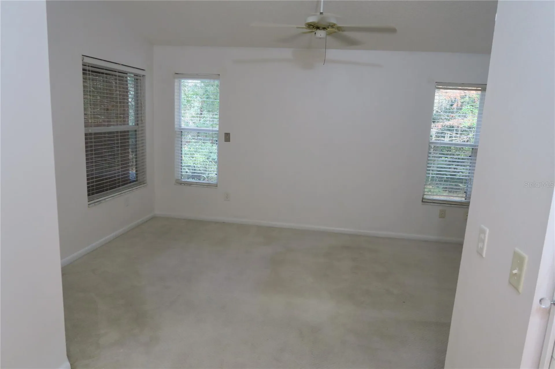 32512 Oak Park Drive Leesburg FL 34748