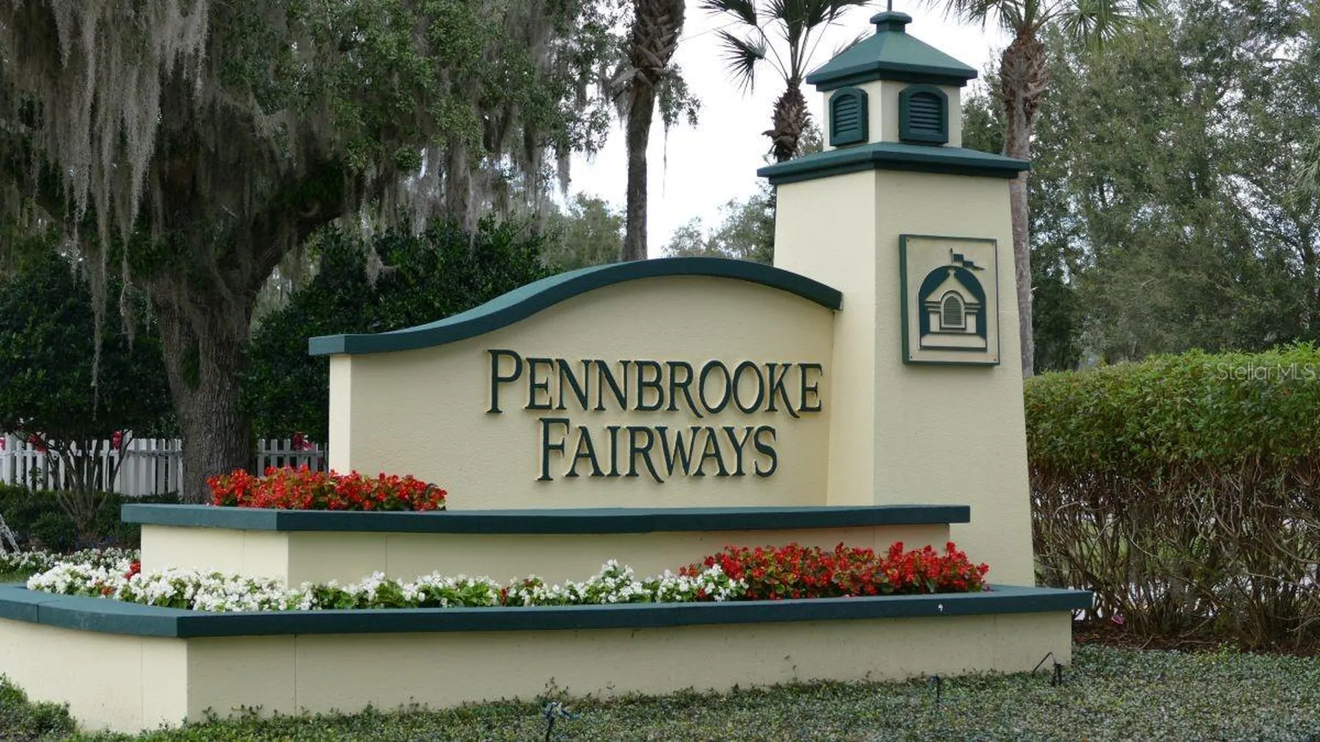 32512 Oak Park Drive Leesburg FL 34748