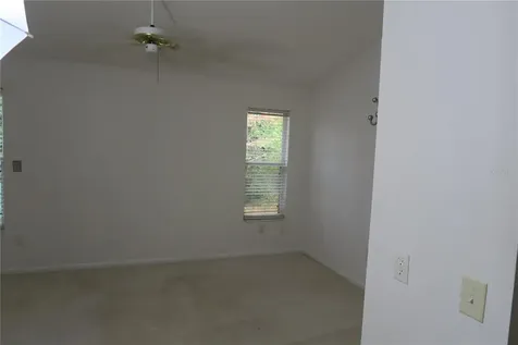 32512 Oak Park Drive Leesburg FL 34748