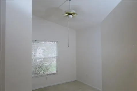 32512 Oak Park Drive Leesburg FL 34748