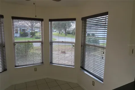 32512 Oak Park Drive Leesburg FL 34748
