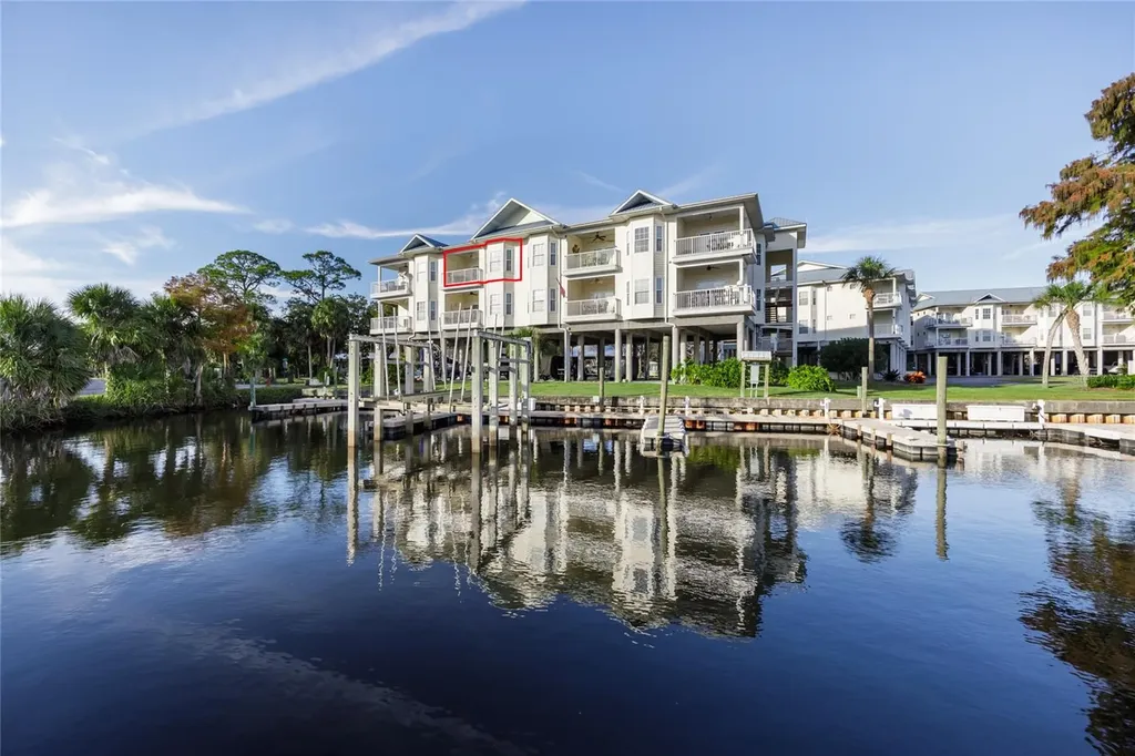 54 SE SE 910 Avenue Suwannee FL 32692