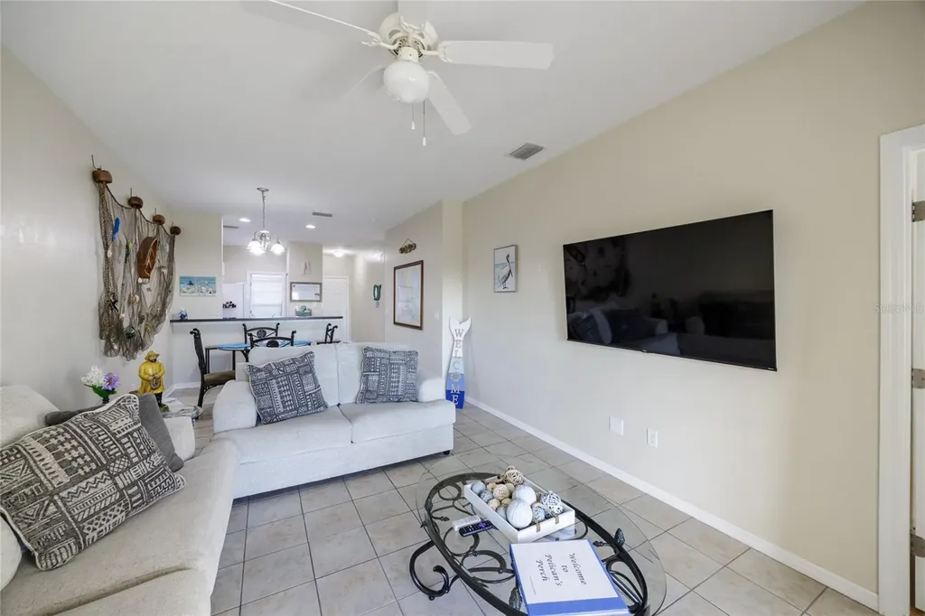 54 SE SE 910 Avenue Suwannee FL 32692