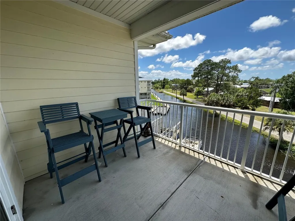 54 SE SE 910 Avenue Suwannee FL 32692