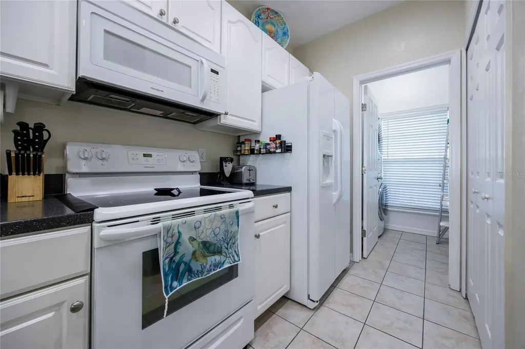 54 SE SE 910 Avenue Suwannee FL 32692