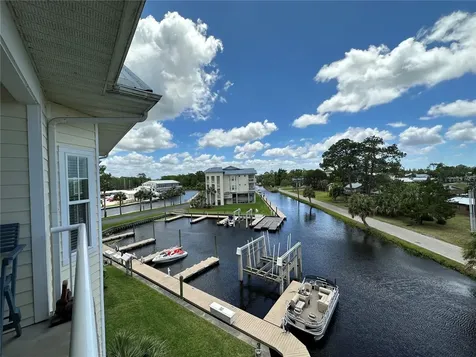 54 SE SE 910 Avenue Suwannee FL 32692