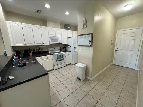 54 SE SE 910 Avenue Suwannee FL 32692